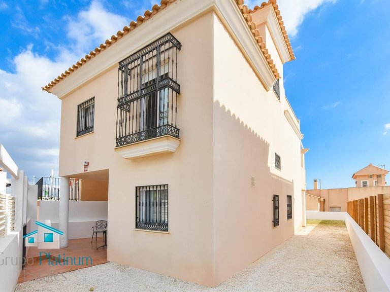 Villa for Sale in Pilar De Jaravia, Almeria 2