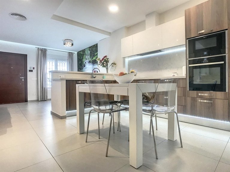 Town House for Sale in Estepona, Malaga 2