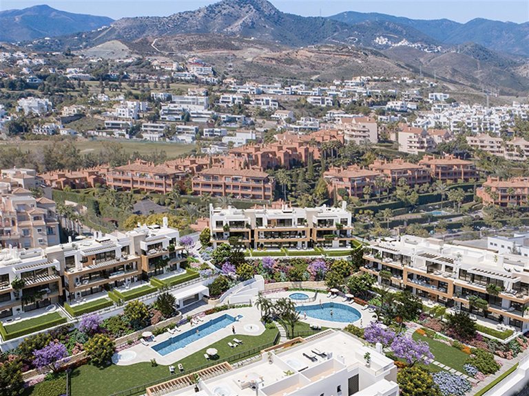Apartment for Sale in Estepona, Malaga 1