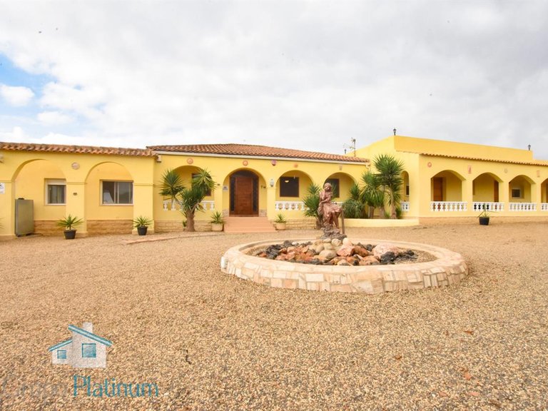 Villa for Sale in Turre, Almeria 1