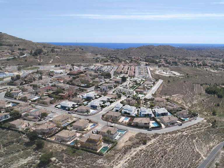 Villa for Sale in Busot, Alicante 2
