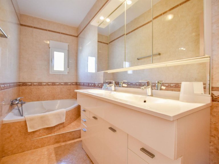 Villa for Sale in El Calon, Almeria 15