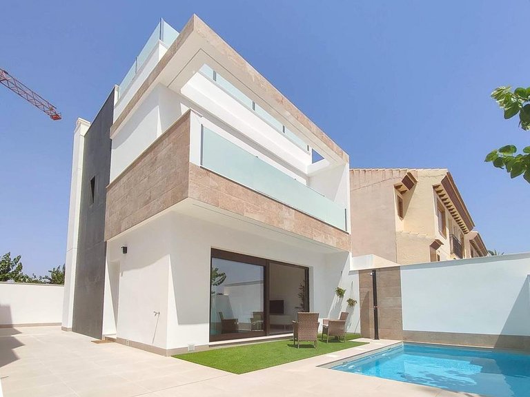 Villa for Sale in San Pedro Del Pinatar, Murcia 1