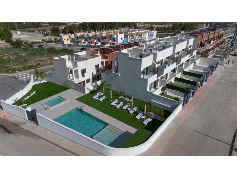 Town House for Sale in Cox, Alicante 1