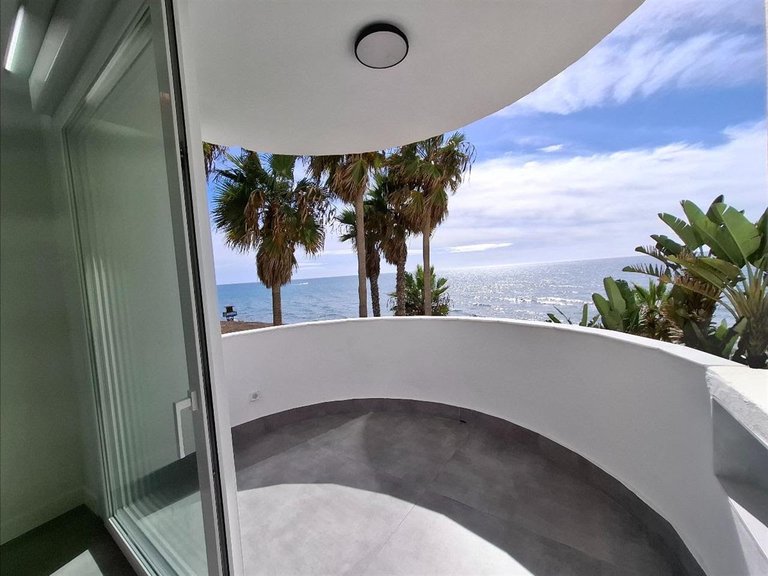 Apartment for Sale in Calahonda, Malaga 12