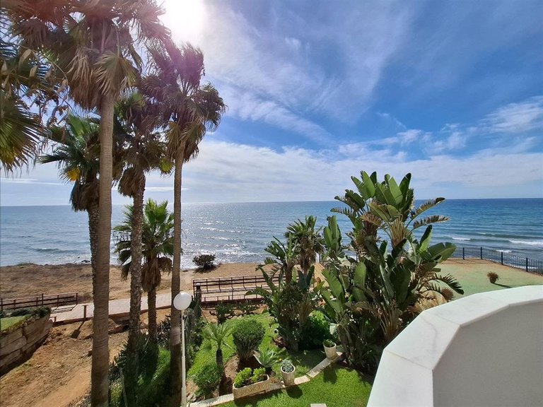 Apartment for Sale in Calahonda, Malaga 2