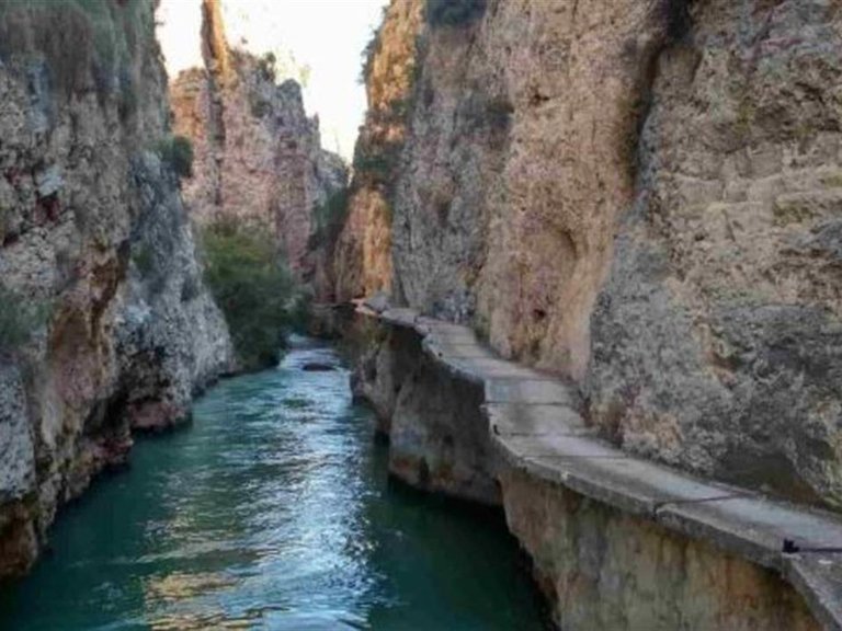 Villa for Sale in Calasparra, Murcia 38