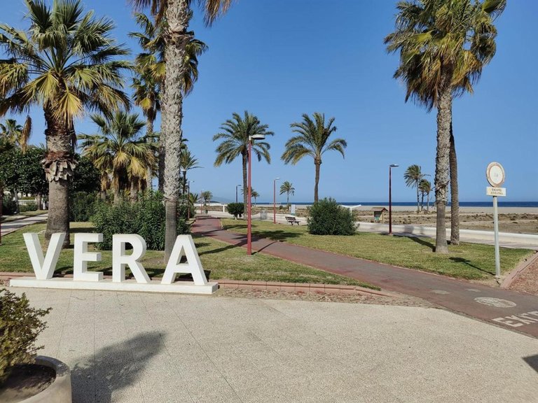 Apartment for Sale in Vera-playa, Almeria 46