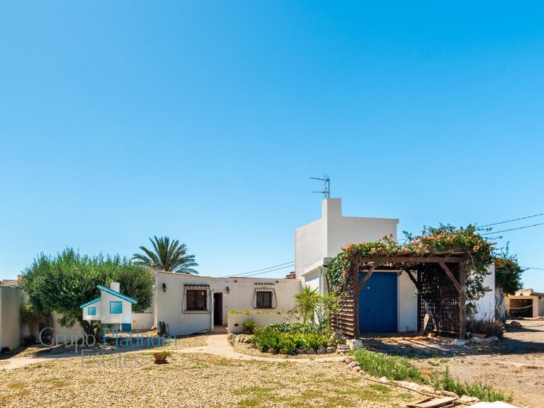 Villa for Sale in Pilar De Jaravia, Almeria 2