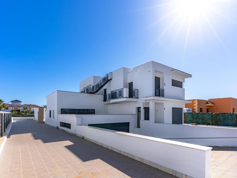 Villa for Sale in Vera-playa, Almeria 3
