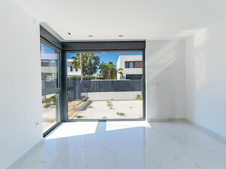 Villa for Sale in Vera-playa, Almeria 16