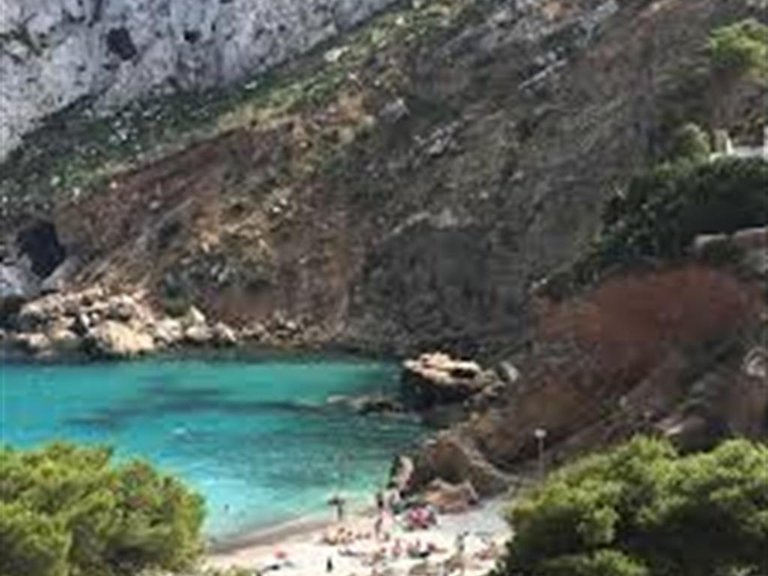 Villa for Sale in Pedreguer, Alicante 23