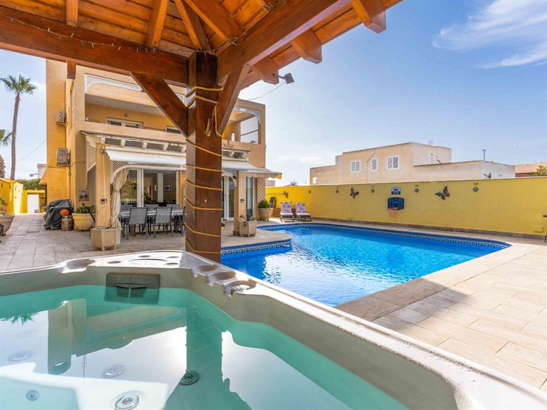 Villa for Sale in Garrucha, Almeria 3