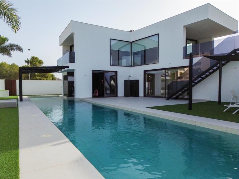 Villa for Sale in Vera-playa, Almeria 7
