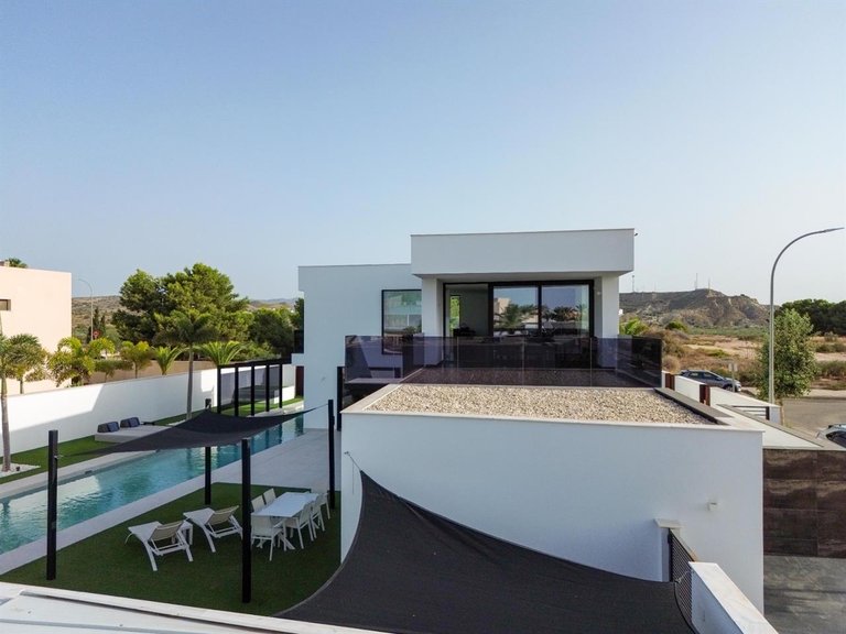 Villa for Sale in Vera-playa, Almeria 38