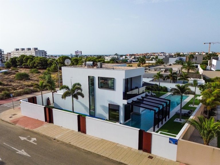 Villa for Sale in Vera-playa, Almeria 2