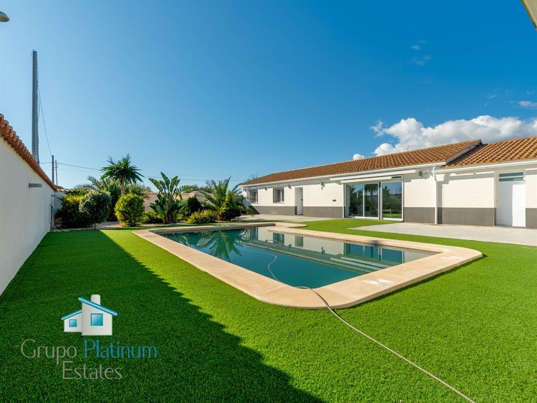 Villa for Sale in Esparragal De Puerto Lumbreras, Murcia 1