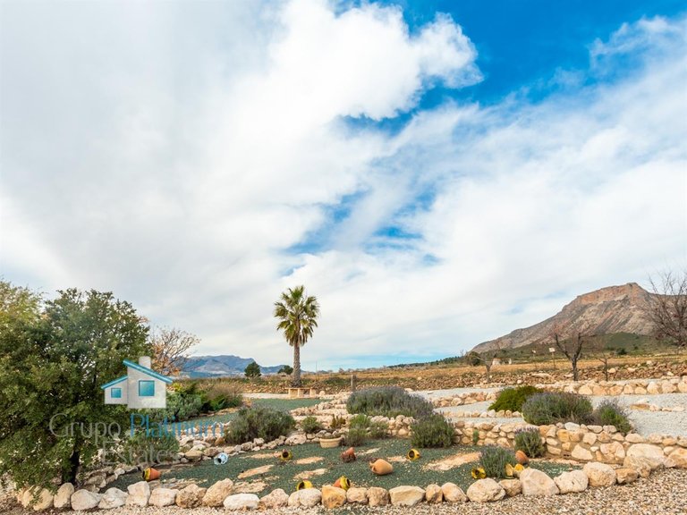 Villa for Sale in Fontanares, Murcia 37