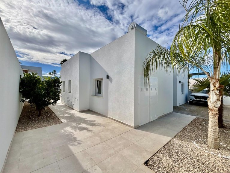 Villa for Sale in BenijÓfar, Alicante 29