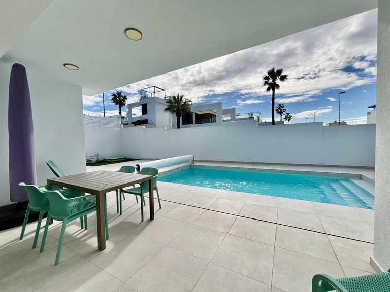 Villa for Sale in BenijÓfar, Alicante 3