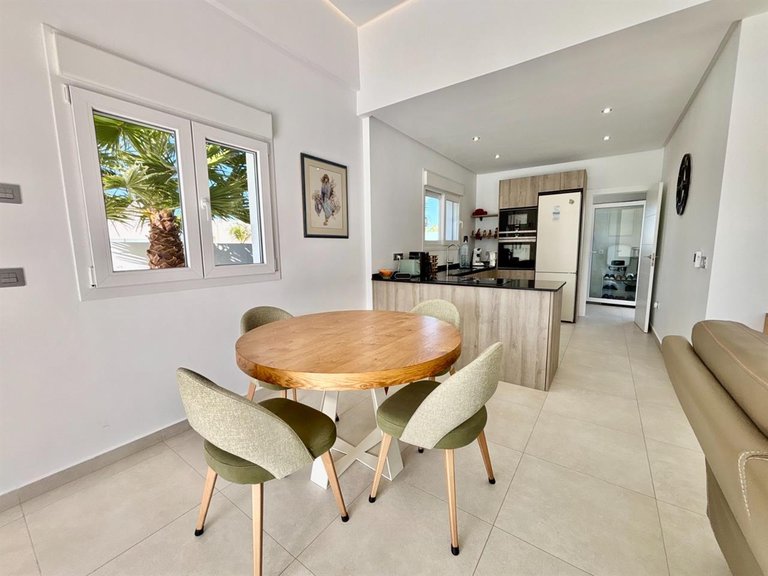 Villa for Sale in BenijÓfar, Alicante 7