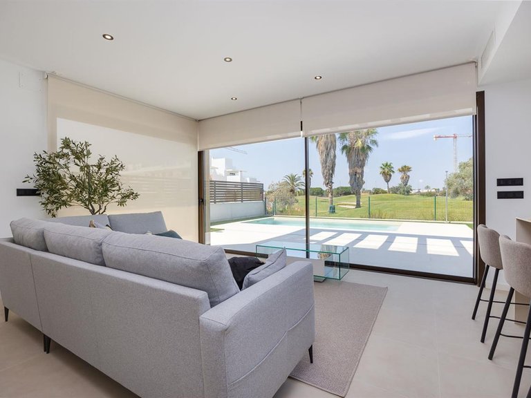 Villa for Sale in Alcazares Los, Murcia 2