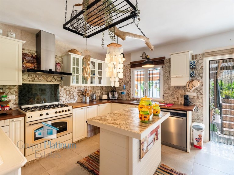 Villa for Sale in Aljambra La, Almeria 10