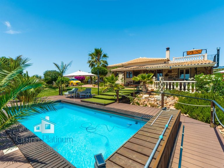 Villa for Sale in Aljambra La, Almeria 1