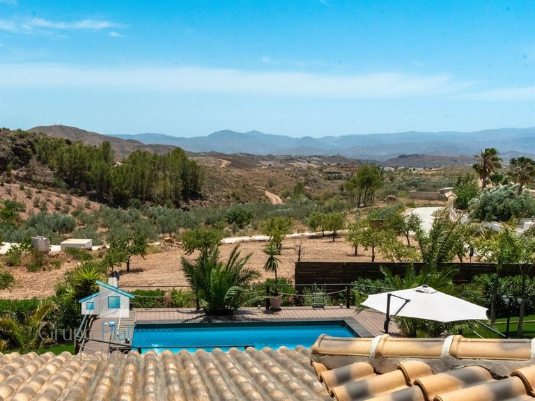 Villa for Sale in Aljambra La, Almeria 32