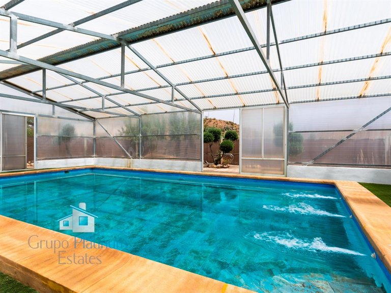 Villa for Sale in Hueneja, Granada 5