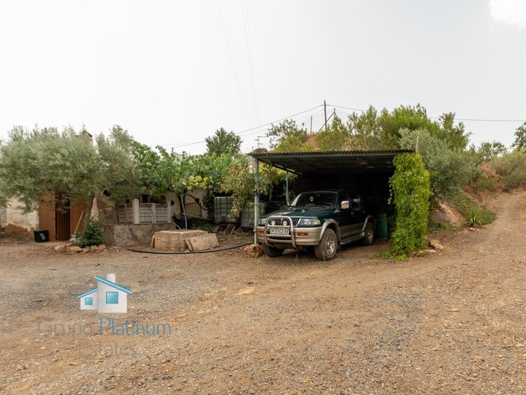 Villa for Sale in Hueneja, Granada 27