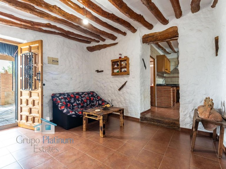 Villa for Sale in Hueneja, Granada 6