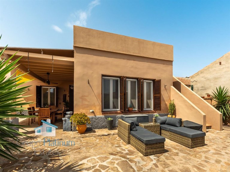 Villa for Sale in Cuevas Del Almanzora, Almeria 1