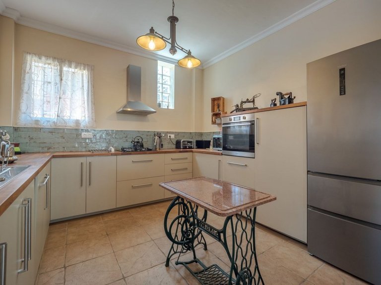 Villa for Sale in Alhaurin El Grande, Malaga 4