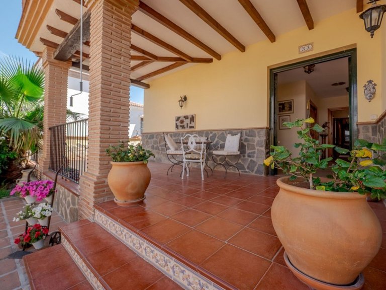 Villa for Sale in Alhaurin El Grande, Malaga 8