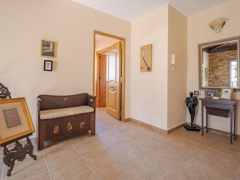 Villa for Sale in Alhaurin El Grande, Malaga 21