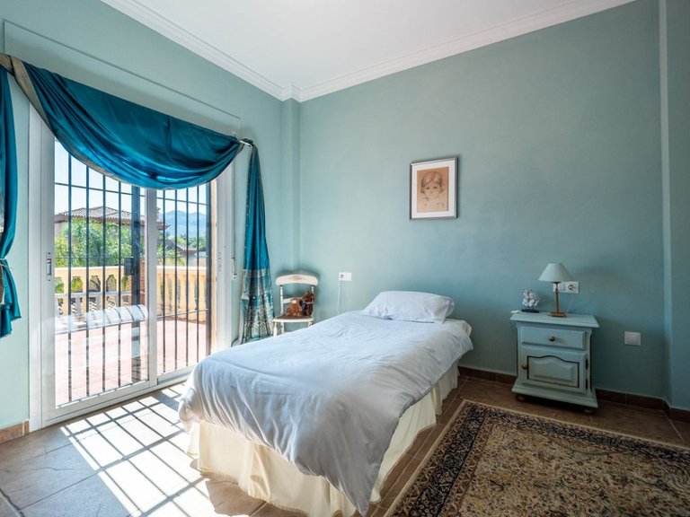 Villa for Sale in Alhaurin El Grande, Malaga 30