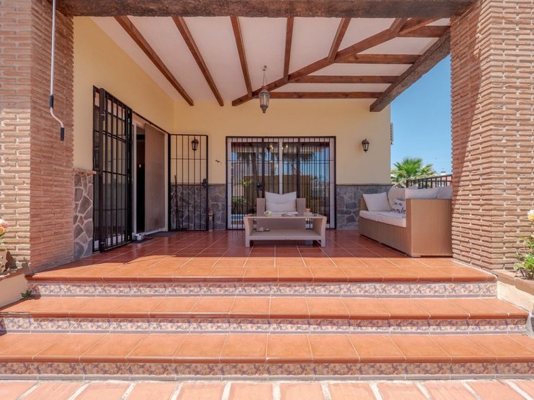 Villa for Sale in Alhaurin El Grande, Malaga 37