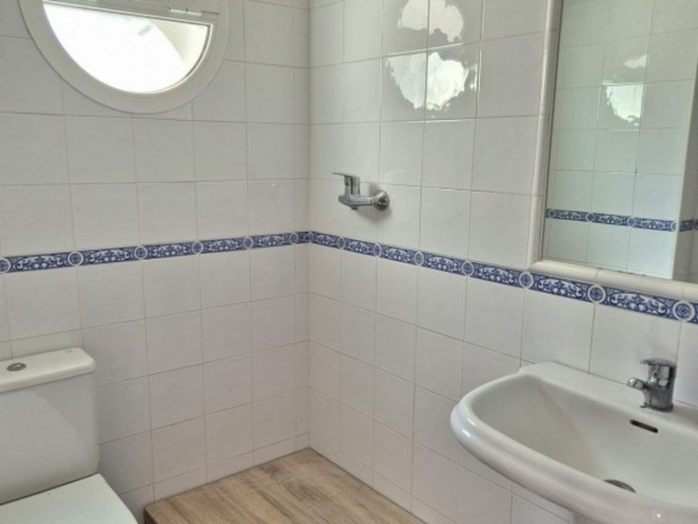 Villa for Sale in Alhaurin El Grande, Malaga 8