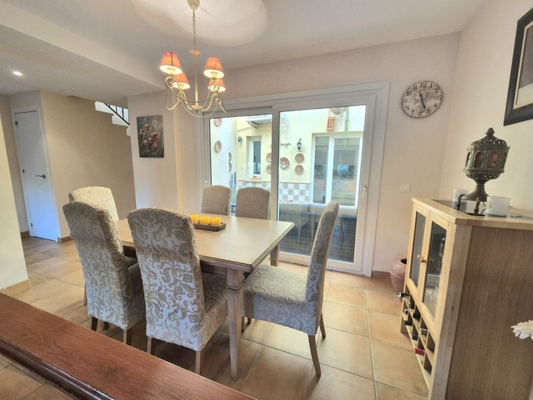 Town House for Sale in Alhaurin El Grande, Malaga 9