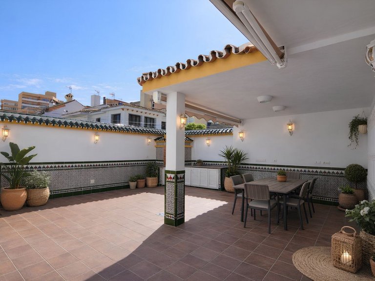 Villa for Sale in Fuengirola, Malaga 4