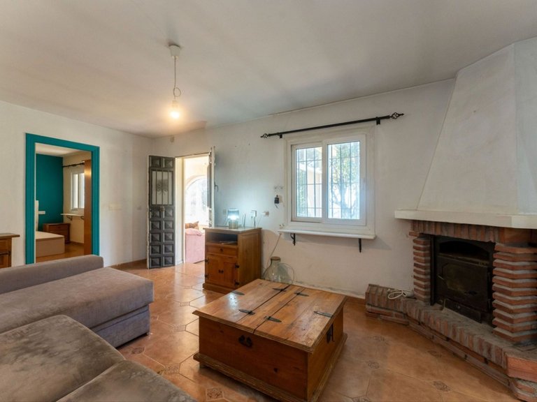 Country House for Sale in Ojen, Malaga 7