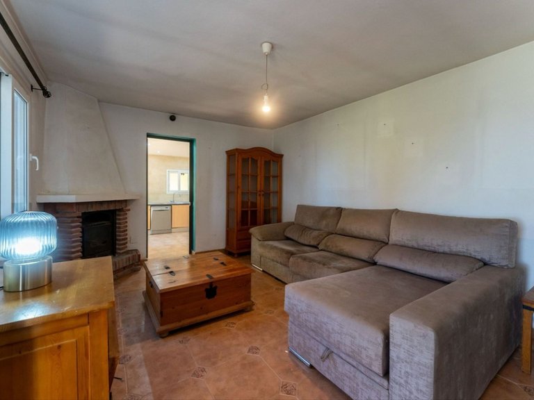 Country House for Sale in Ojen, Malaga 4