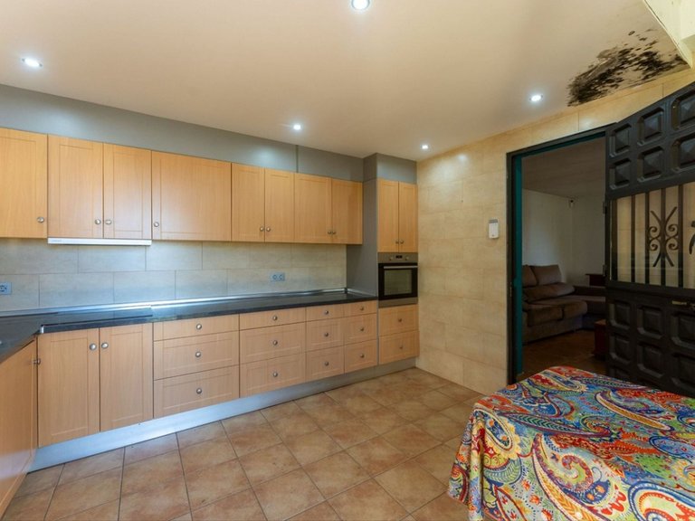 Country House for Sale in Ojen, Malaga 10