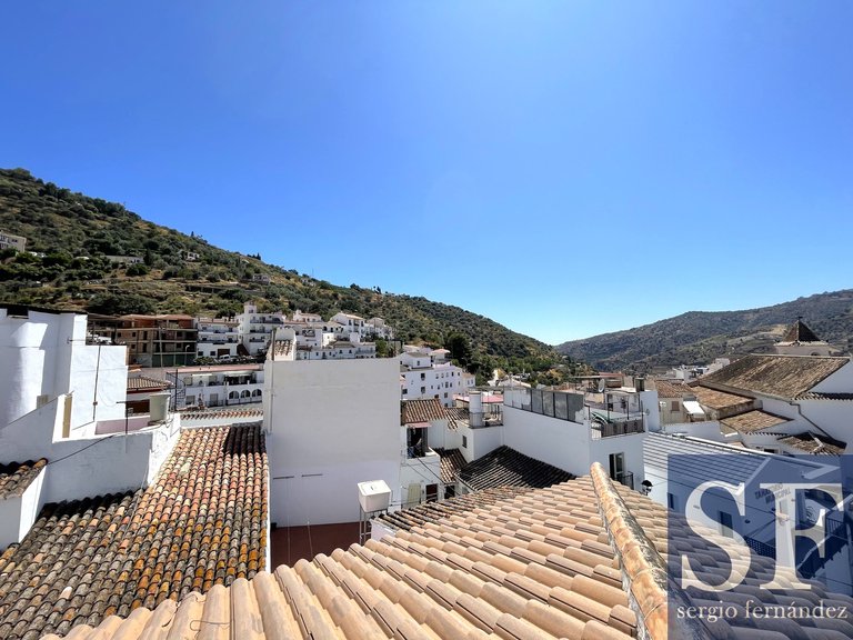 Apartment for Sale in Sayalonga, Malaga 17