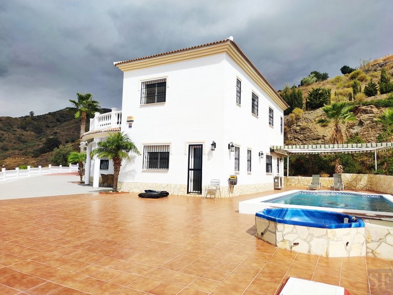 Villa for Sale in Algarrobo, Malaga 2