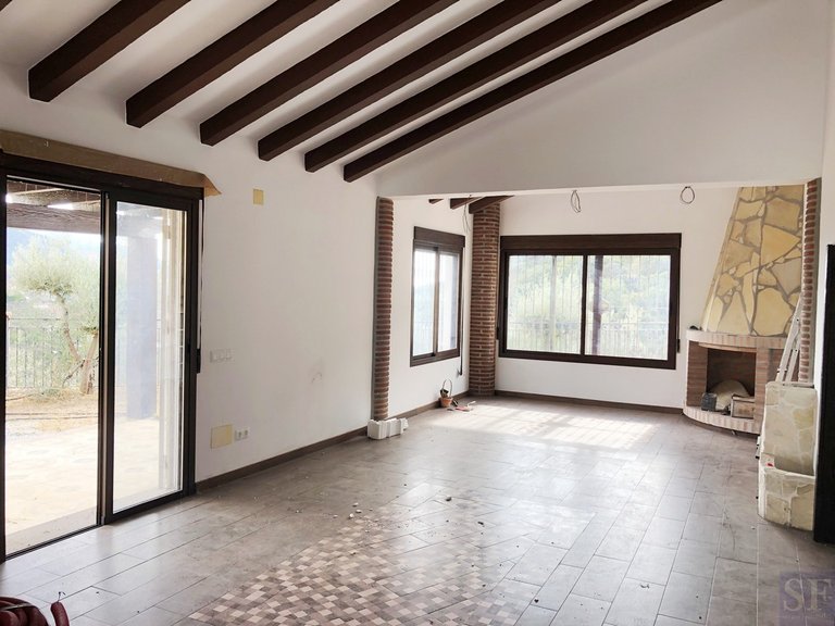 Villa for Sale in Cómpeta, Malaga 4