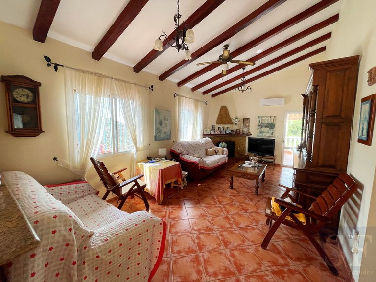 Villa for Sale in Cómpeta, Malaga 2