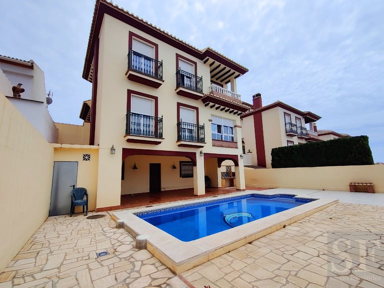 Villa for Sale in Canillas De Albaida, Malaga 1