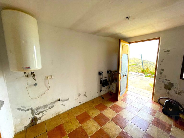 Villa for Sale in Árchez, Malaga 16